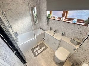 Photo 19- click for photo gallery